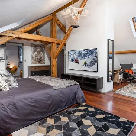 Mon Idee Penthouse- Year *